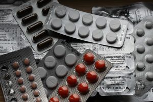 Петербургской сети аптек «Озерки» разрешили продавать безрецептурные лекарства онлайн
