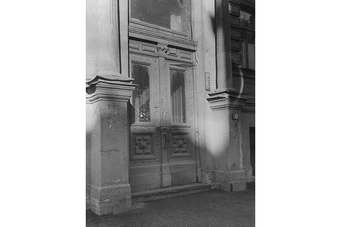 9-я линия Васильевского острова, 42 — https://pastvu.com/p/1186121