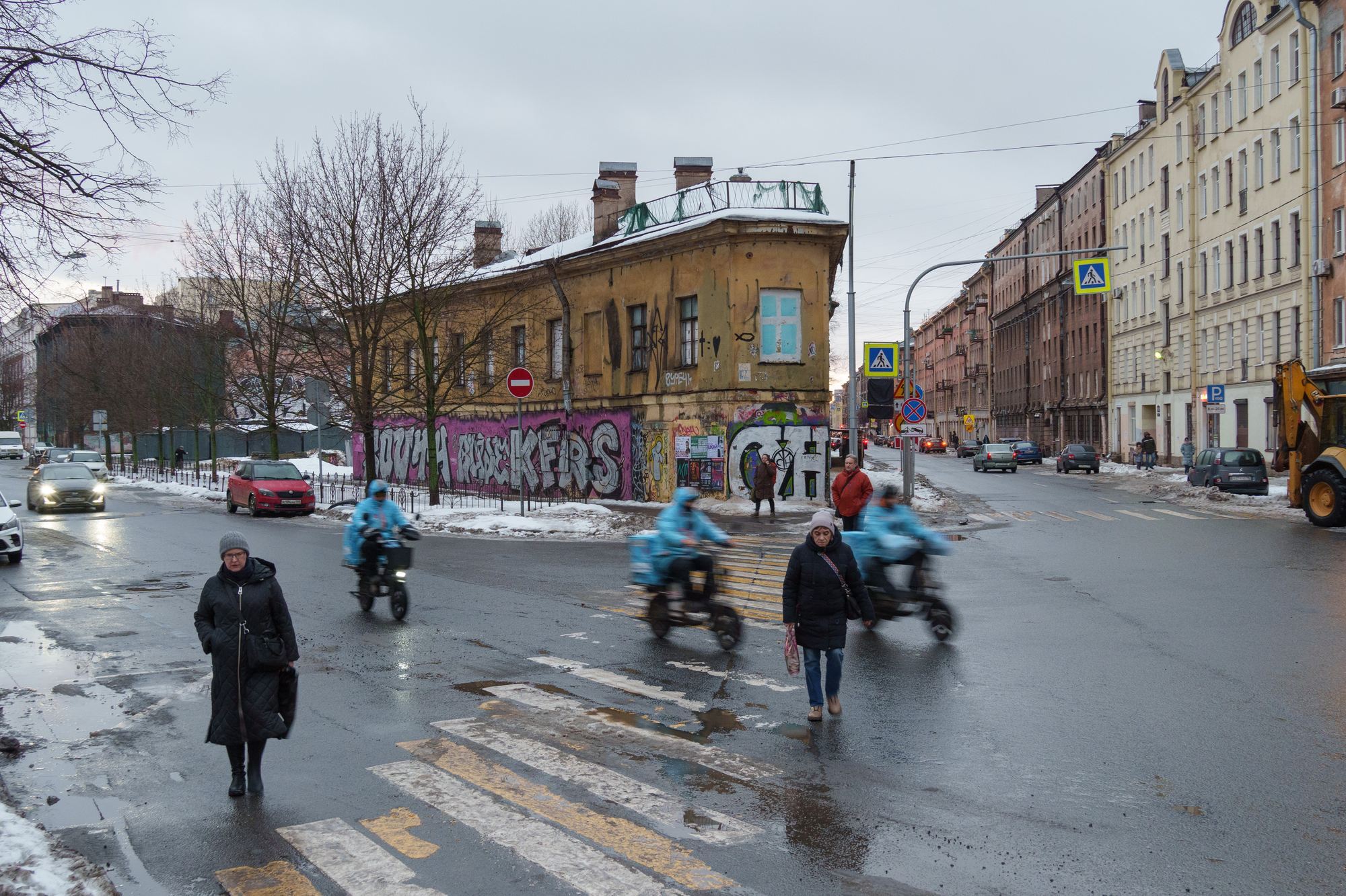 Улица Константина Заслонова, 8А. Фото: «Бумага»