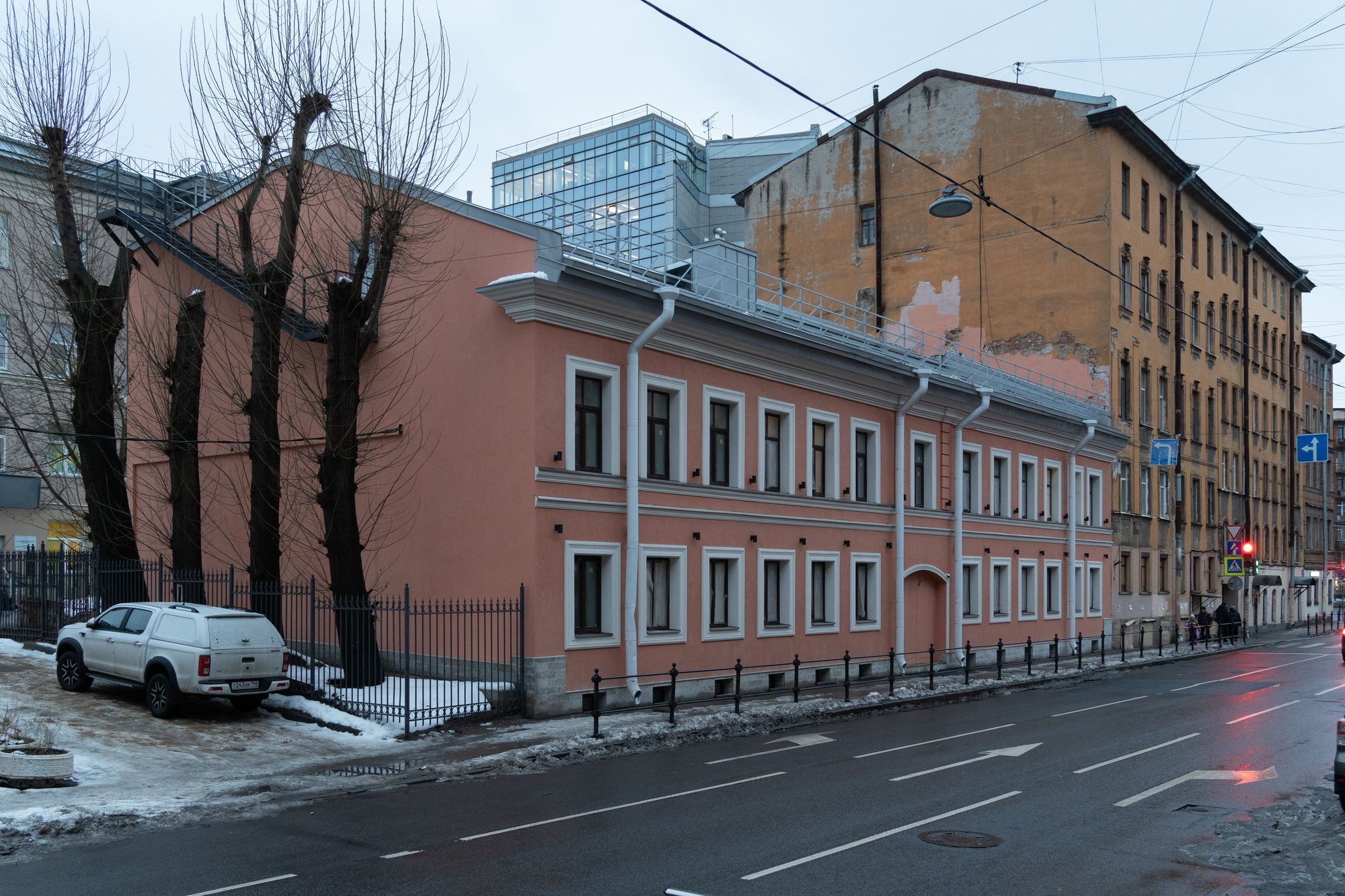 Улица Константина Заслонова, 18. Фото: «Бумага»